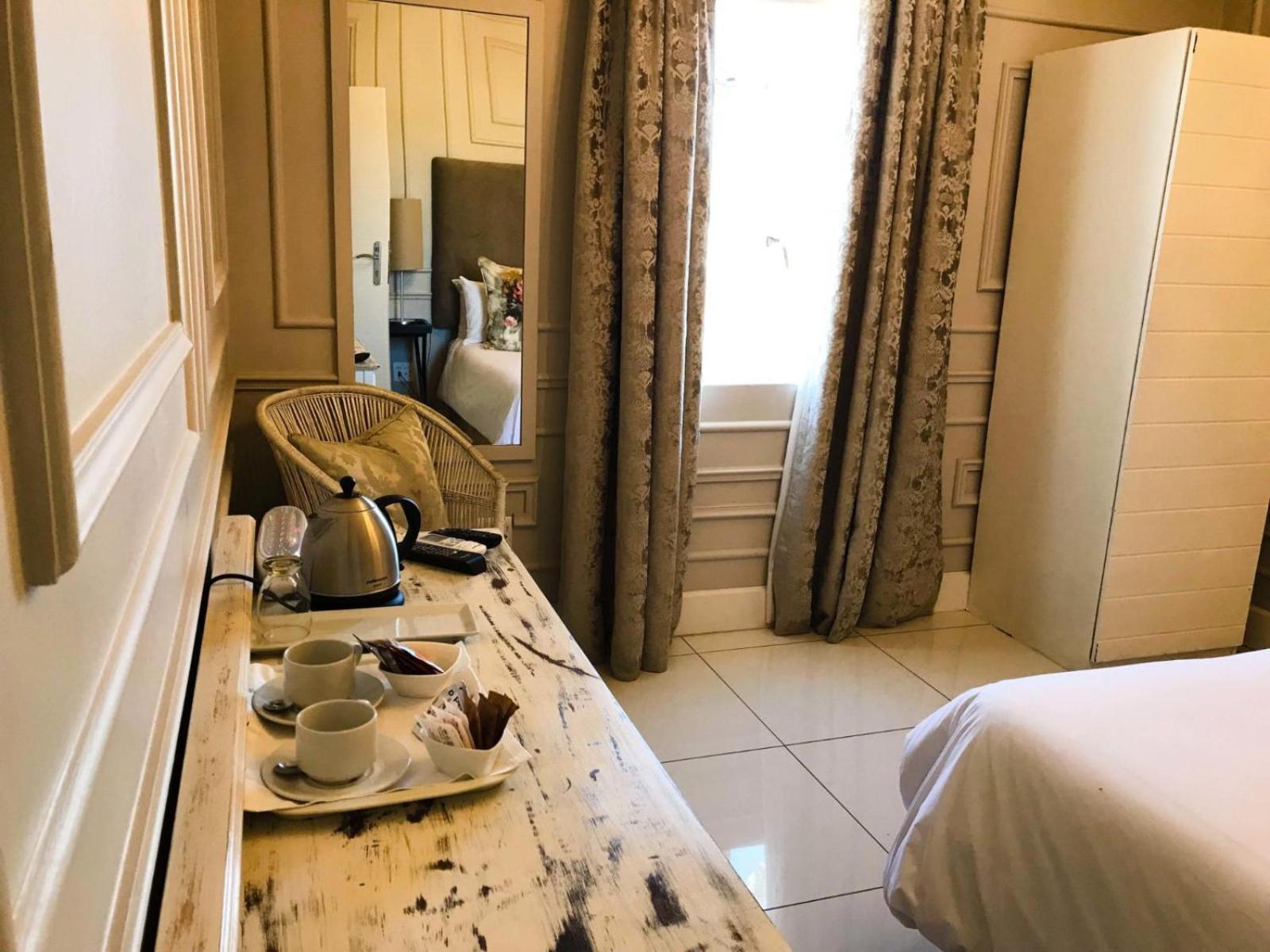 The Duke Of Bedford Hotel Room photo